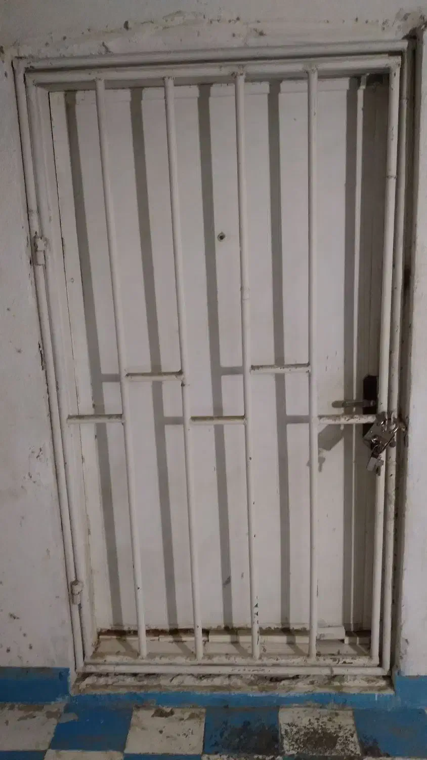 محافظ در|مصالح و تجهیزات ساختمان|کنارک, |دیوار