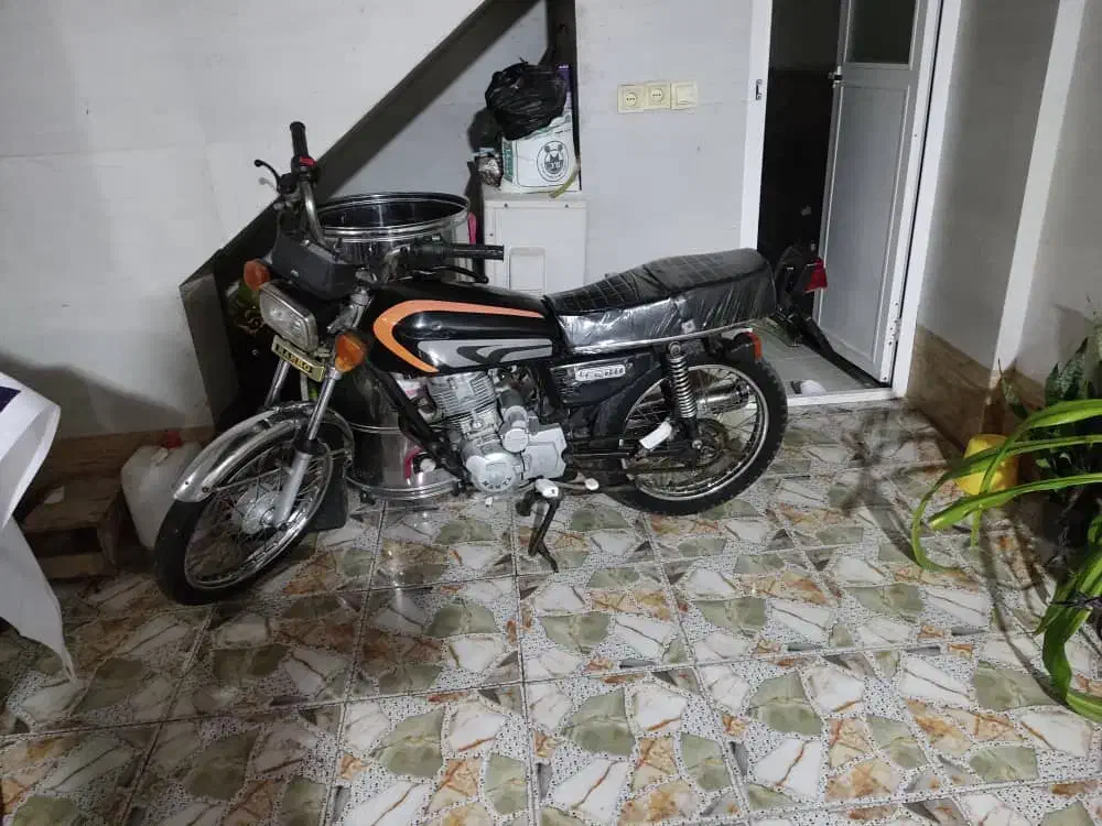 ۲۰۰همارو مدارک تکمیل انجین فابریک خود بوشهرم|موتورسیکلت|بوشهر, |دیوار