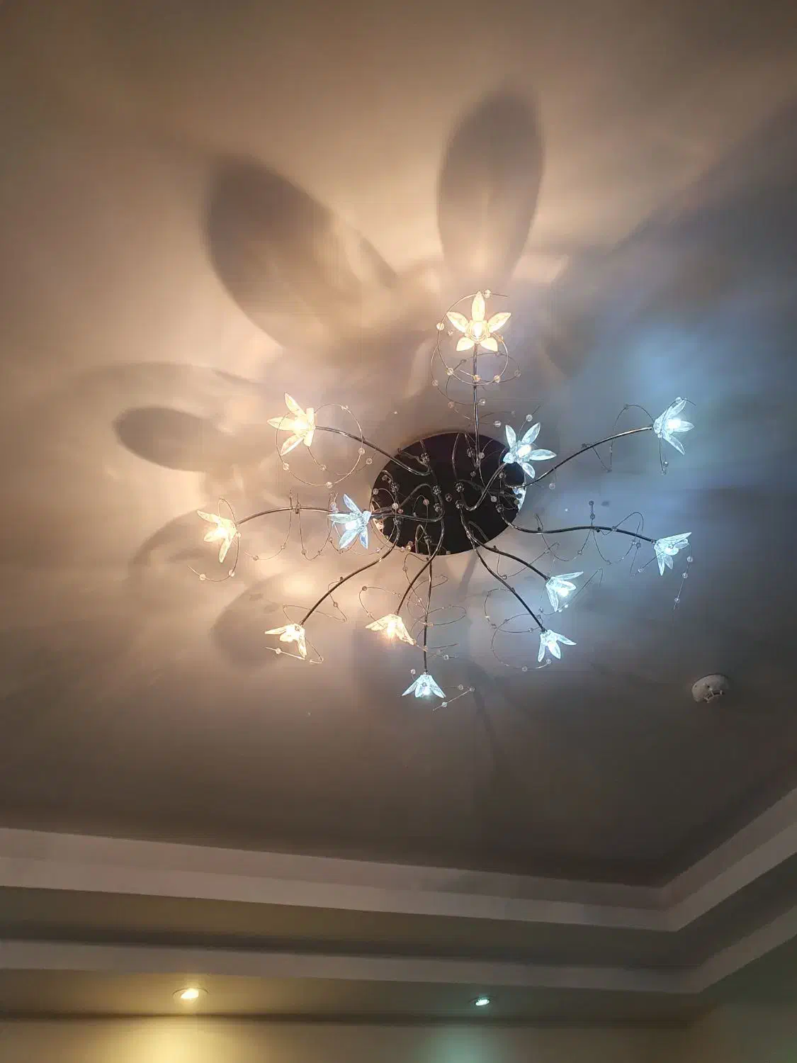 لوستر سقفی کم مصرف|لوستر و چراغ آویز|تهران, پونک|دیوار