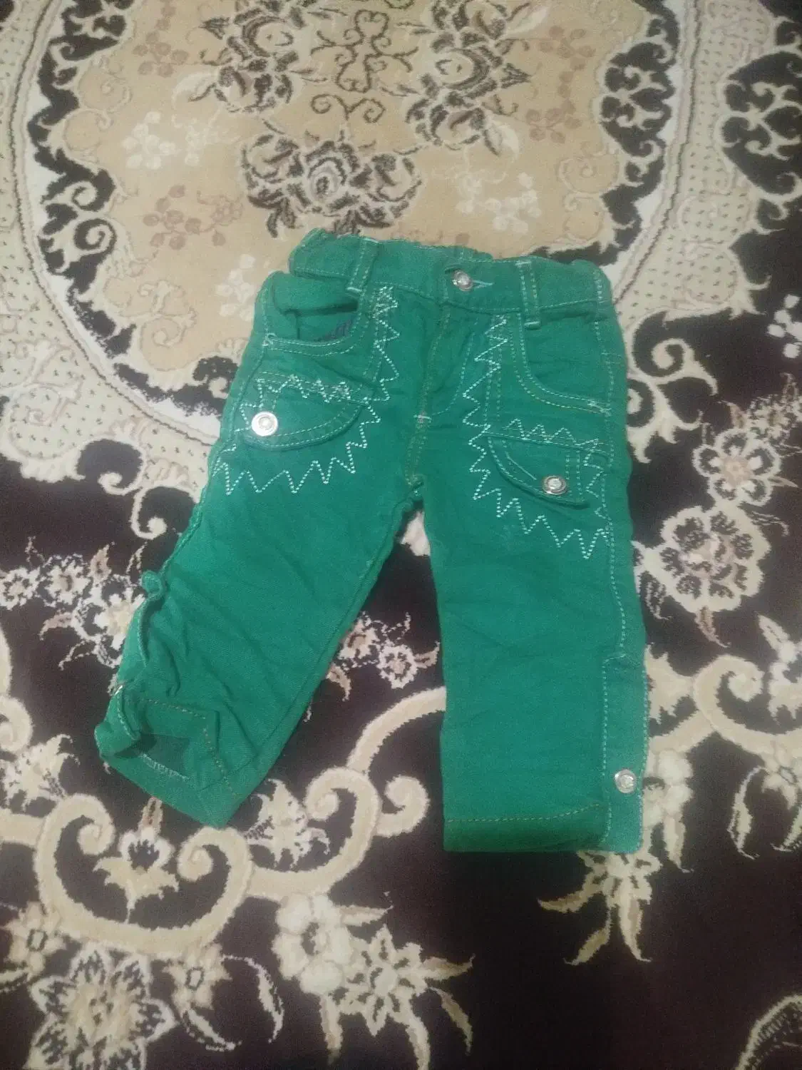 لباس دخترانه|لباس|شاهین‌شهر, گزبرخوار|دیوار