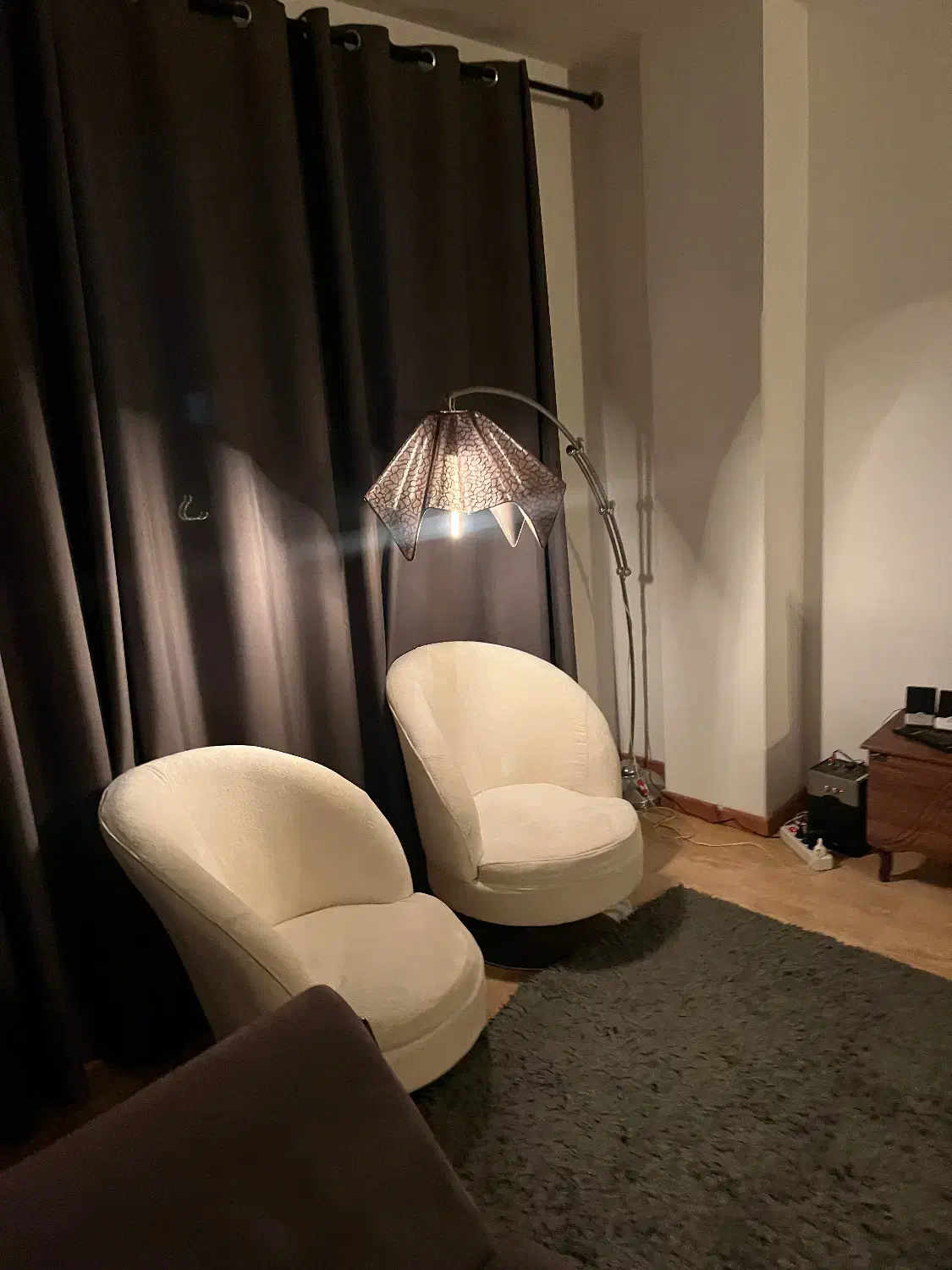 آباژور کنار سالنی|چراغ خواب و آباژور|بابلسر, |دیوار