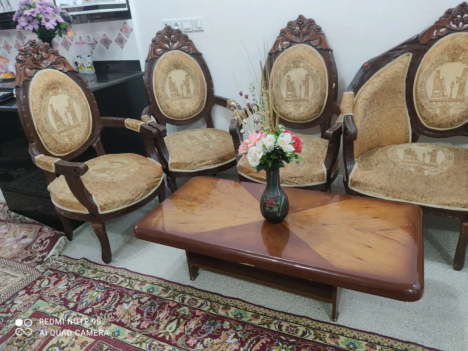 سلطنتی|مبلمان خانگی و میز عسلی|دزفول, |دیوار