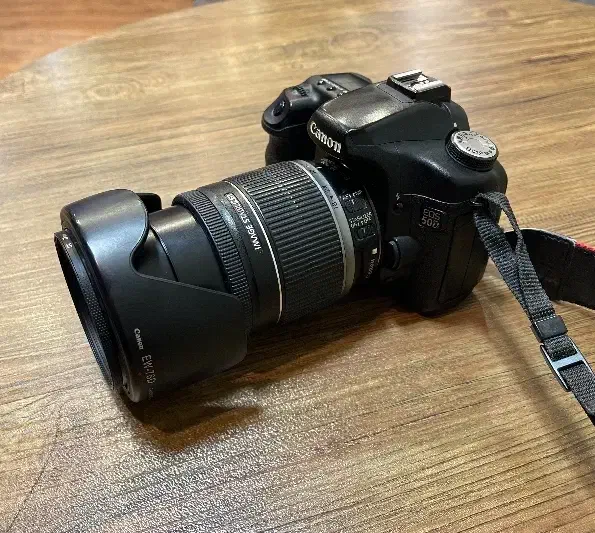 دوربین کنون Canon 50D لنز ۲۰۰ ۱۸|دوربین عکاسی و فیلم‌برداری|قم, هنرستان|دیوار