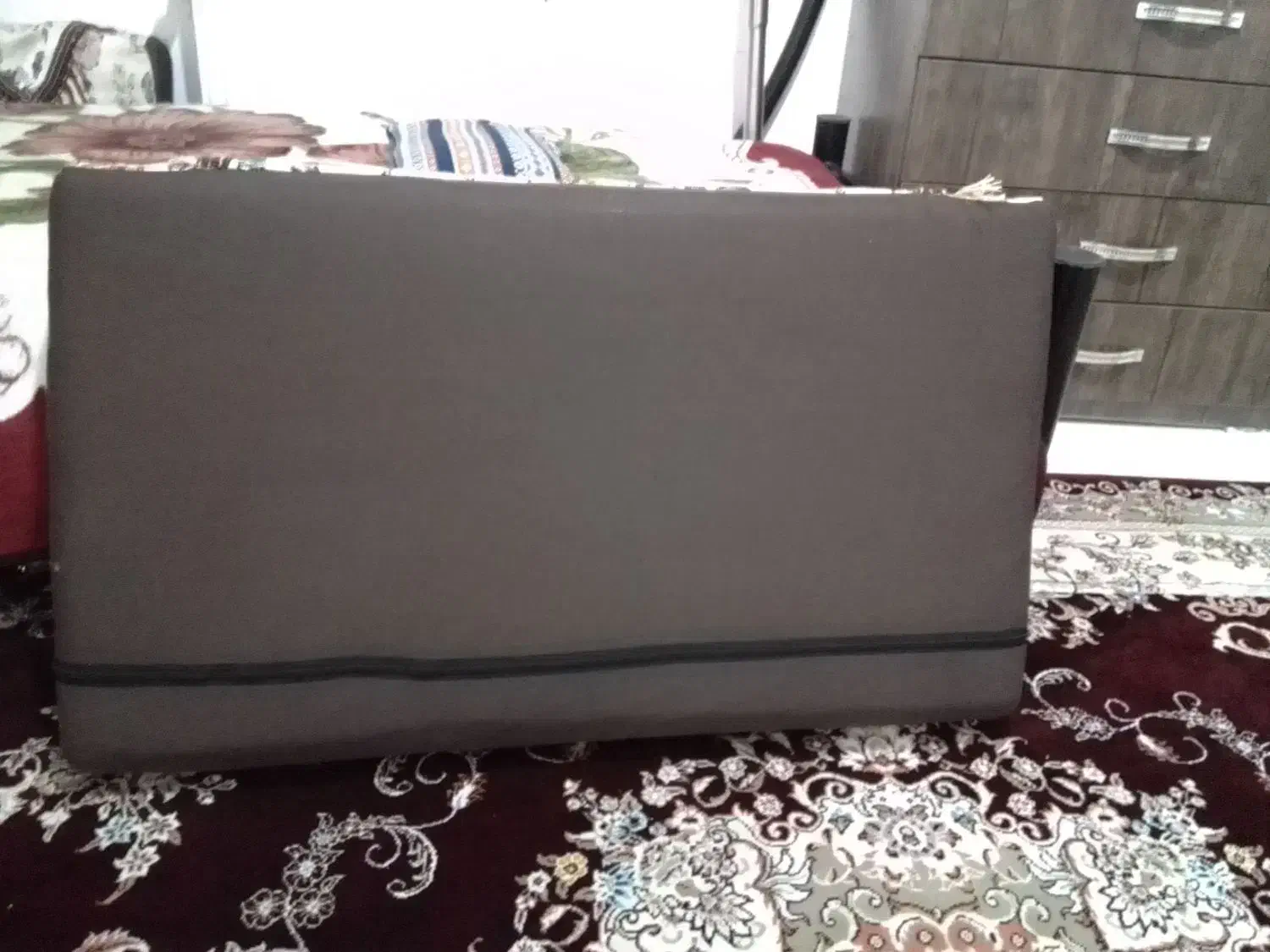 یه جفت پشتی سالم|پشتی|بهارستان, |دیوار