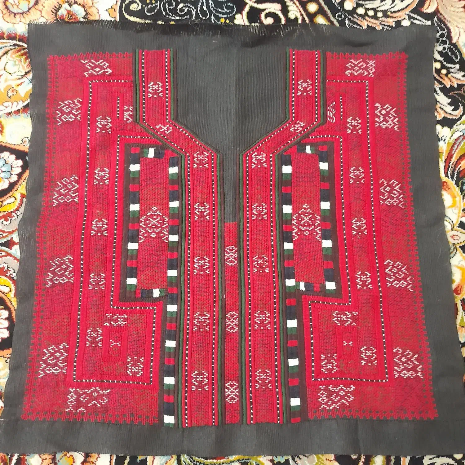 زی استین ششتاری|لباس|یزد, |دیوار