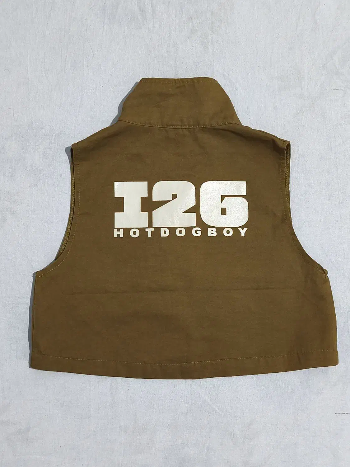 لباس مجلسی پسرانه|کفش و لباس بچه|رباط‌کریم, رباط‌کریم|دیوار