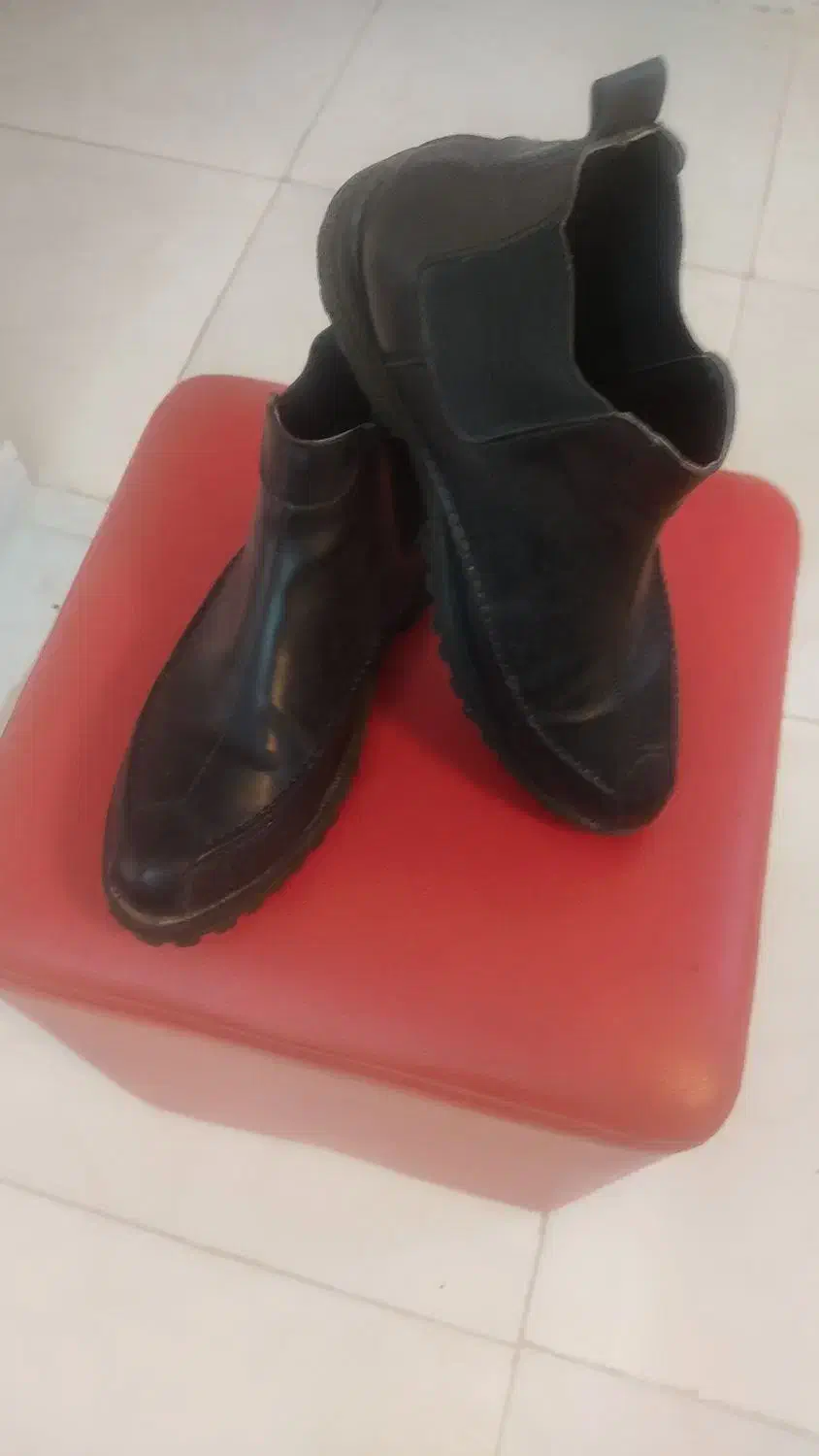 دو جفت کفش چرم طبیعی نیم بوت خارجی|کیف، کفش، کمربند|مشهد, فرهنگیان (شهرک غرب)|دیوار