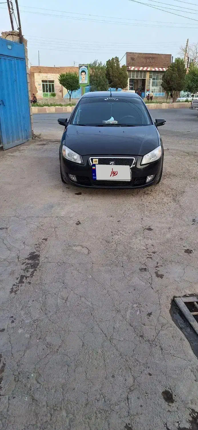 رانا ۱۳۹۲ معاوضه با پارس یا زانتیا در حد قیمت خودش|خودرو سواری و وانت|کرمان, |دیوار