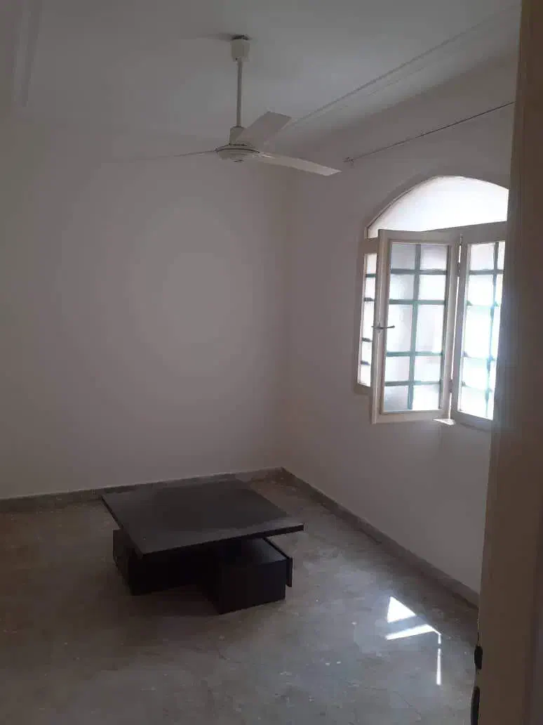 فروش مسکونی 79 متری معلم چهارراه ویلانج مهرشریف|فروش آپارتمان|رشت, معلم|دیوار