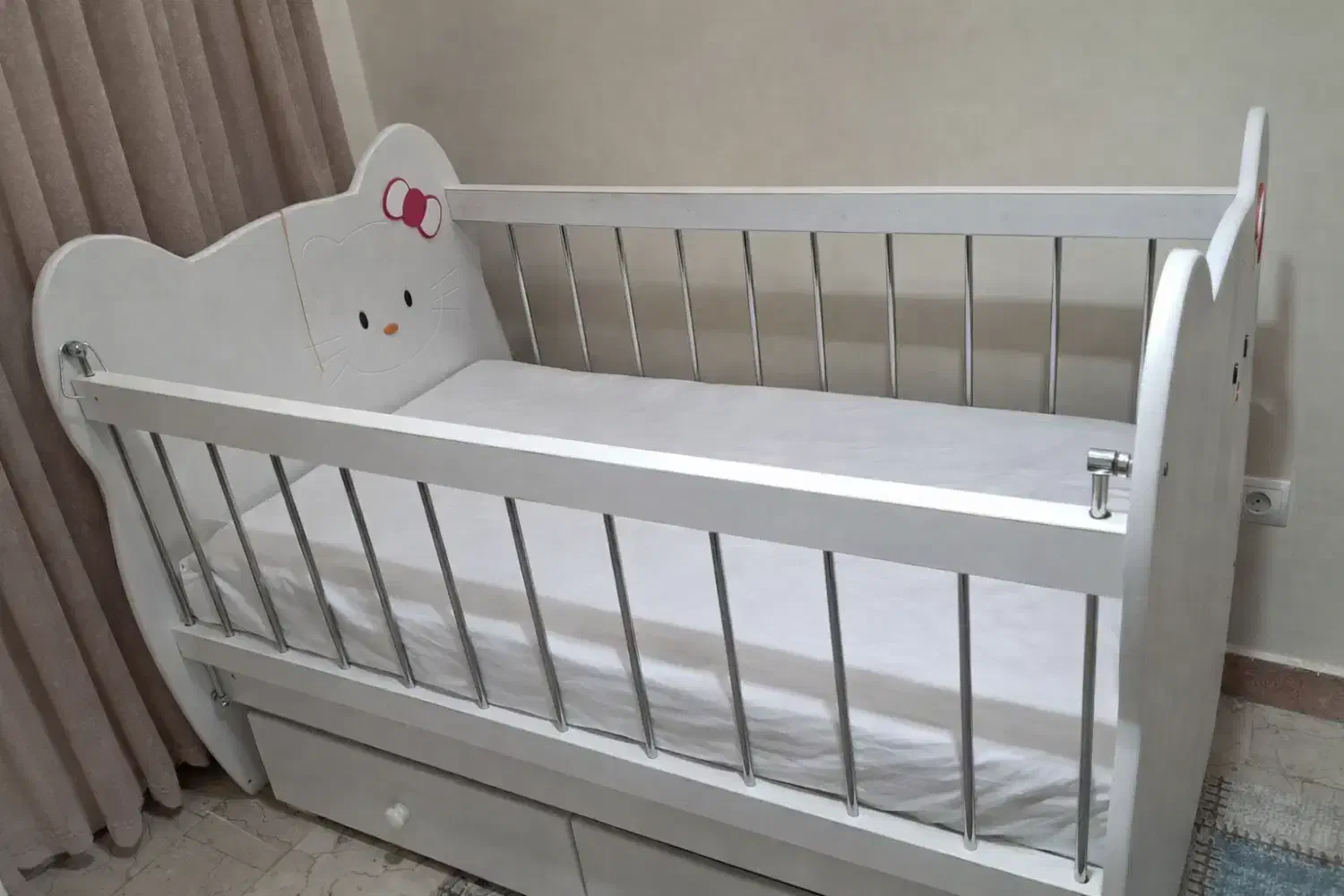 کمد و تخت کودک|تخت و صندلی بچه|تهران, کوی بیمه|دیوار