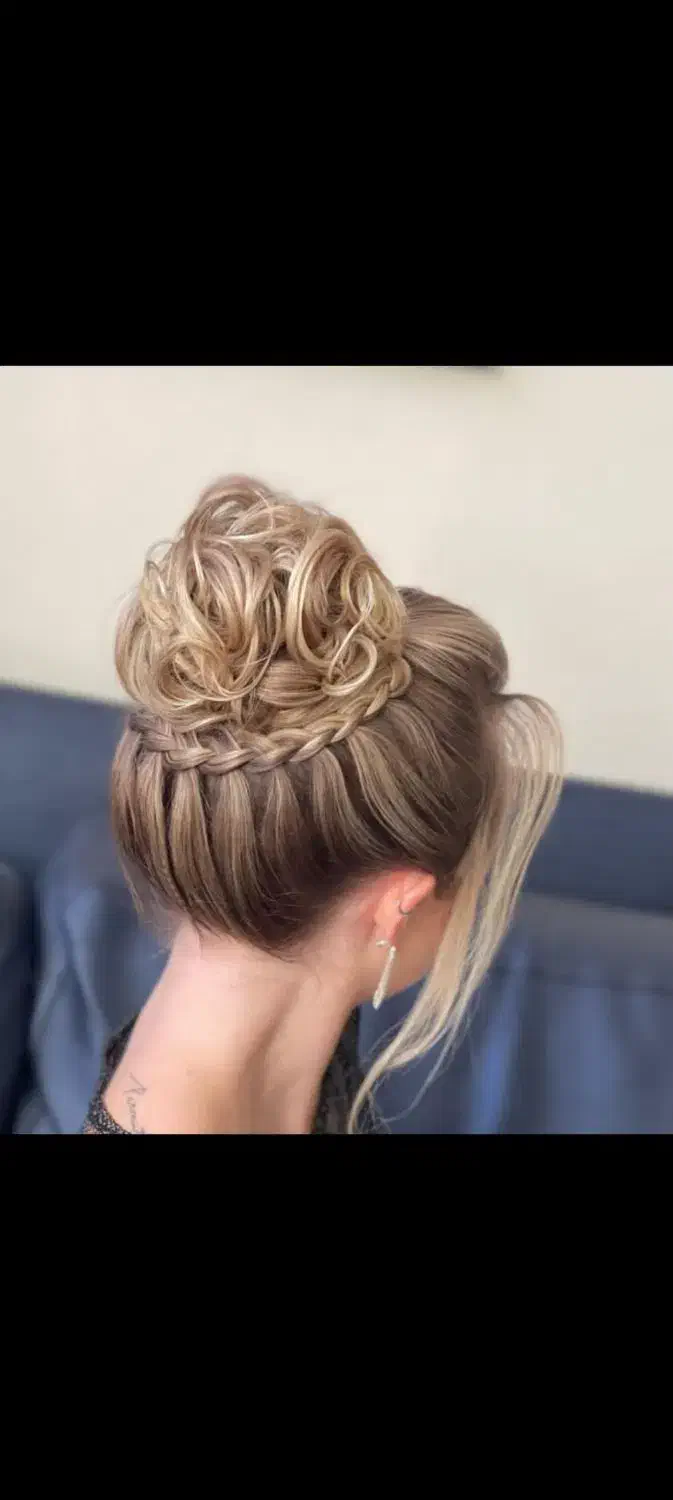 اقتصادی ترین آرایشگاه درشهرری میکاپ شینیون کوتاهی|خدمات آرایشگری و زیبایی|ری, فیروزآبادی|دیوار