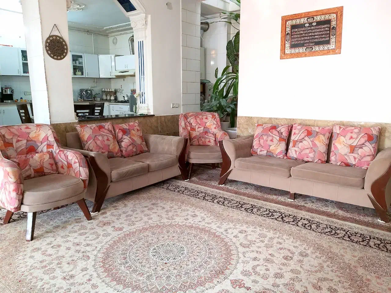 فروش مبل هفت نفره|مبلمان خانگی و میز عسلی|فیروزآباد (فارس), |دیوار