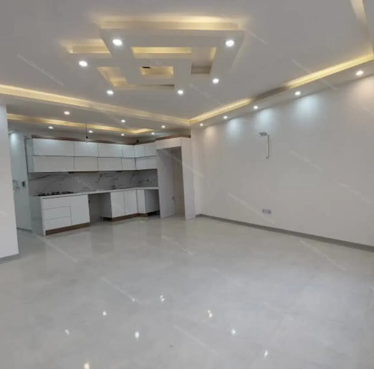 اداری باغشاه ۲۸۰ متر ۷ اتاق|اجارهٔ دفتر کار، اتاق اداری، مطب|شیراز, ملاصدرا|دیوار