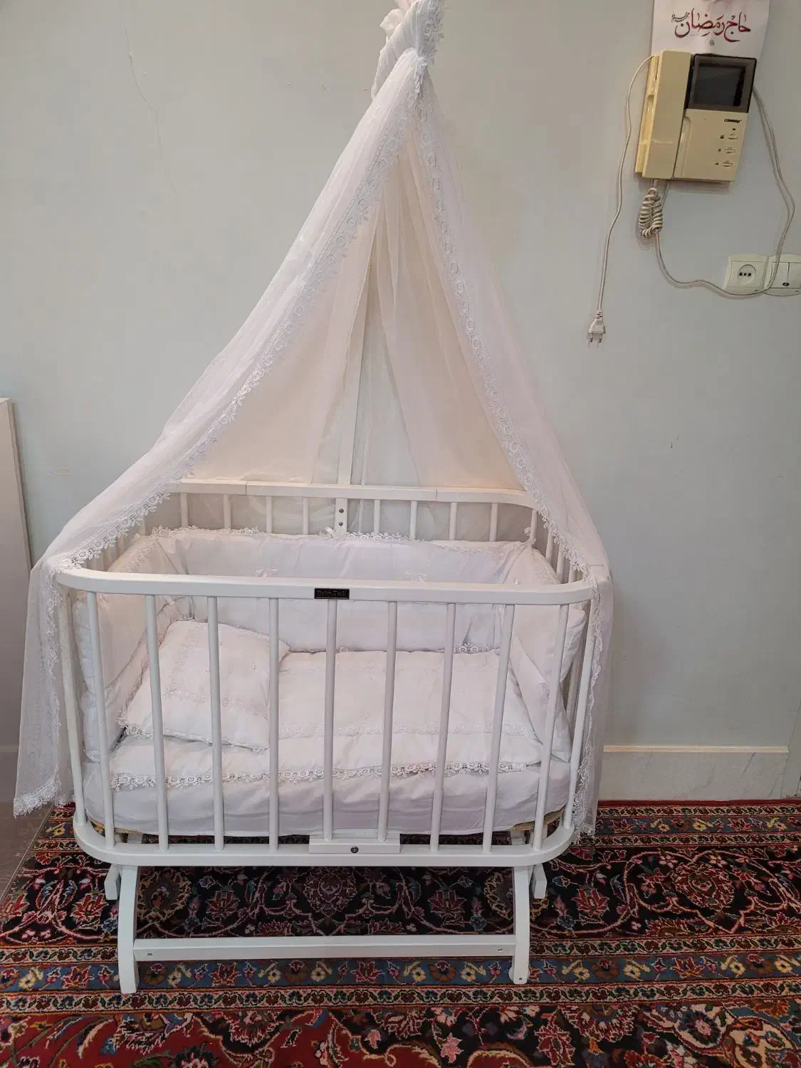 تخت و گهواره بیبی تچ|تخت و صندلی بچه|قم, دورشهر|دیوار