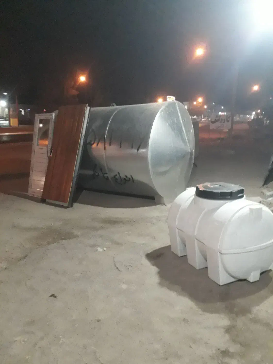 انواع تانکر پلیمر پلاستیک .وگانواریزه|خدمات پیشه و مهارت|بجستان, |دیوار