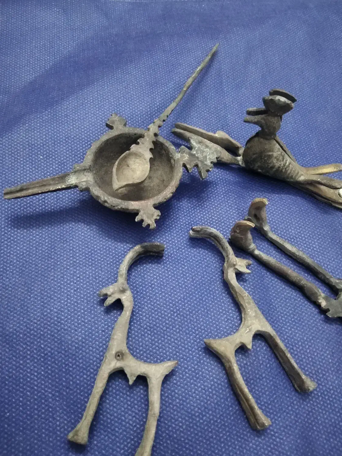 مجسمه و ظروف مفرق|کلکسیون اشیاء عتیقه|تهران, دکتر هوشیار|دیوار