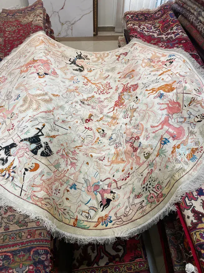 فرش دستبافت تمام ابریشم قم گرد قطر ۲|فرش|تهران, یوسف‌آباد|دیوار