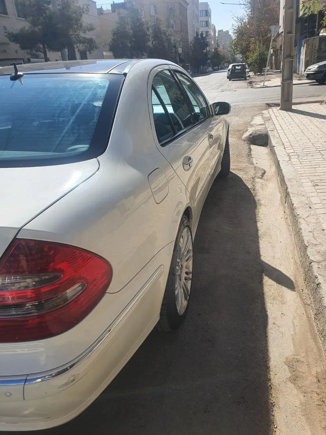 بنز آوانگارد شخصی e240|خودرو سواری و وانت|مشهد, سجاد شهر|دیوار