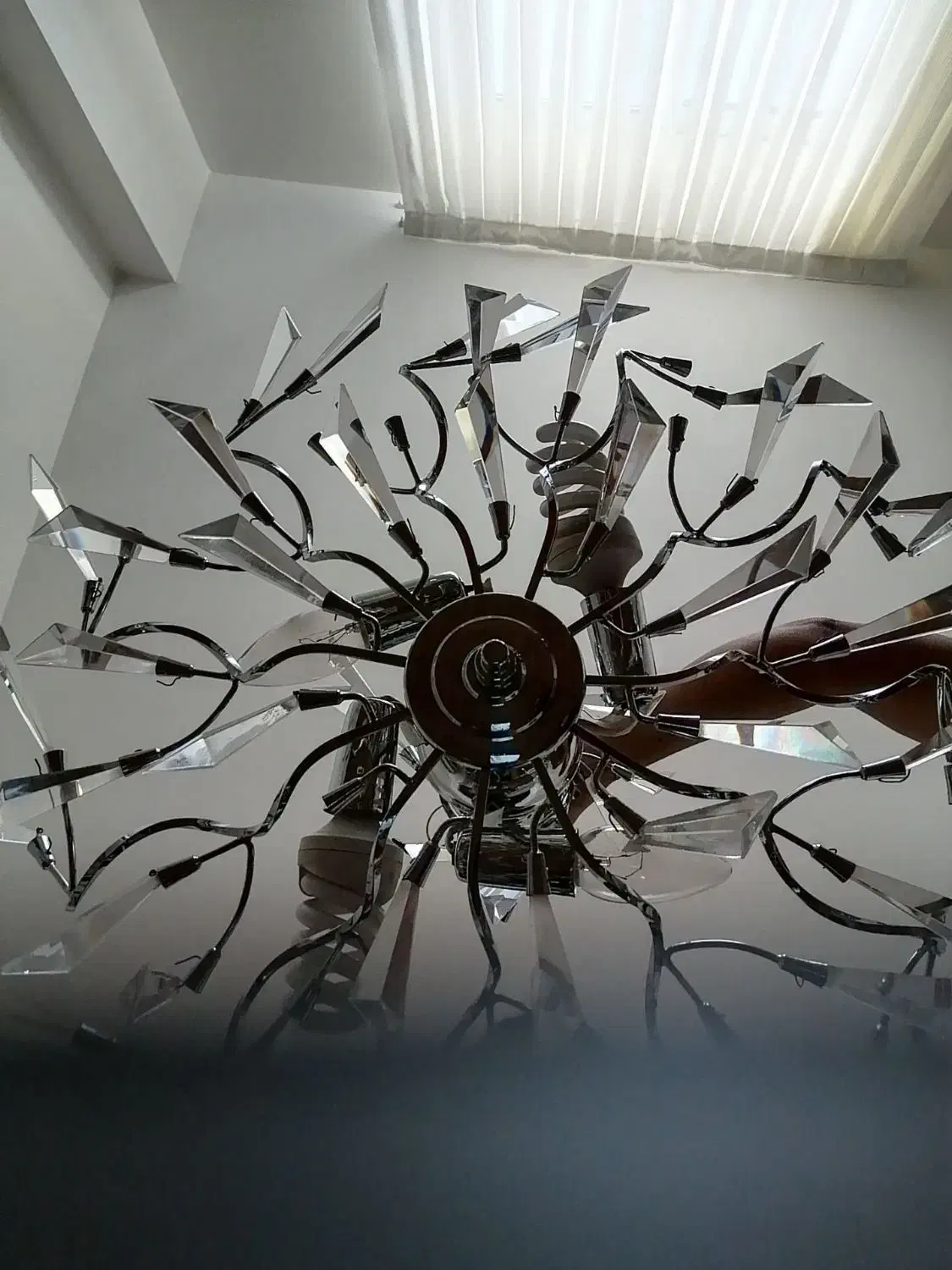 لوستر|لوستر و چراغ آویز|شاهینشهر, برخوار غرب|دیوار