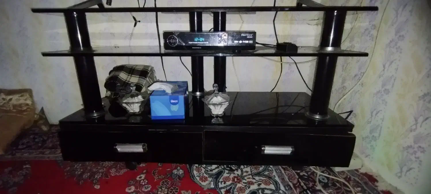 زیر تلویزیونی|میز تلویزیون|تالش, طولارود|دیوار