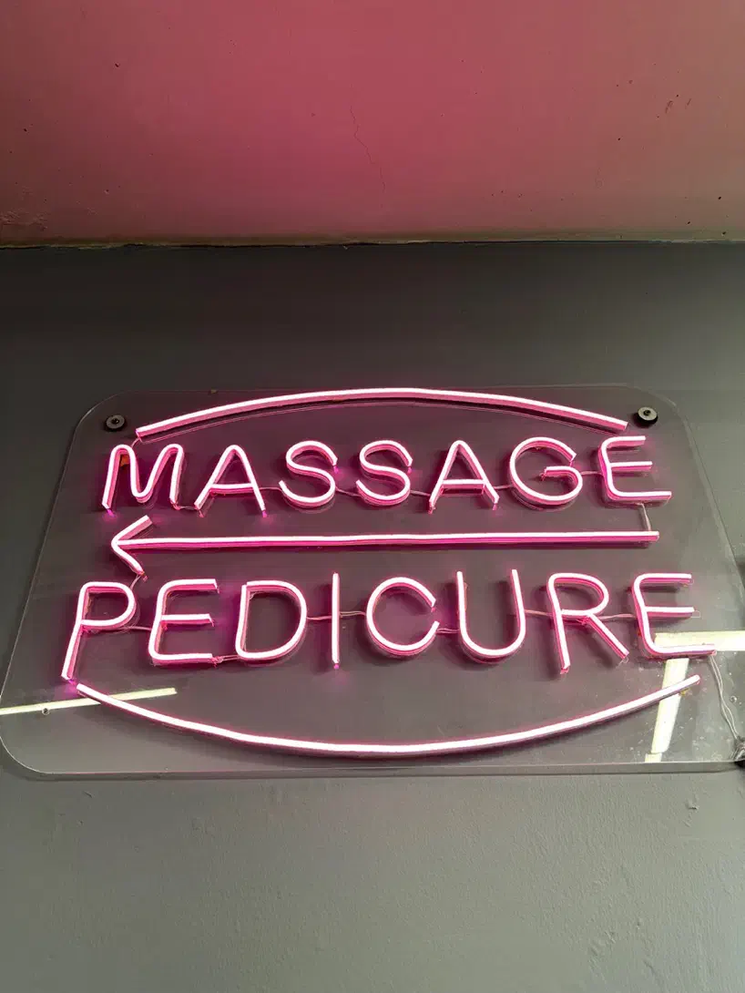 تابلو نئون|ریسه و چراغ تزئینی|تهران, اقدسیه|دیوار