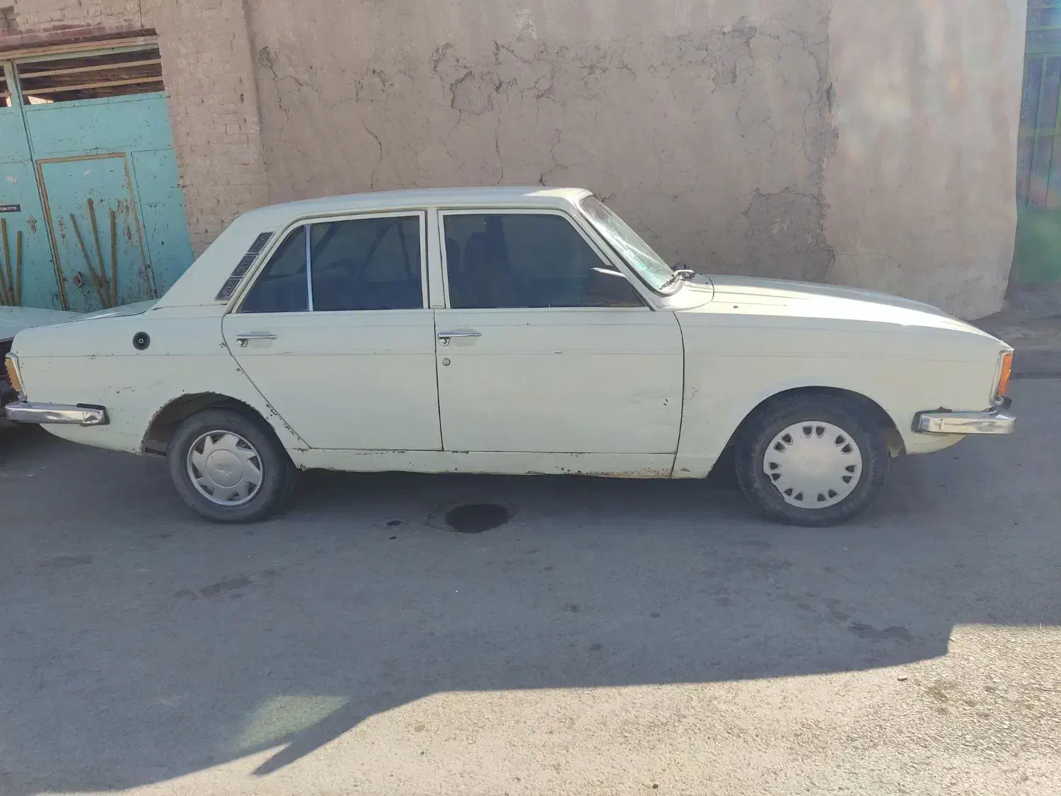 پیکان 82 بی رنگ|خودرو سواری و وانت|همدان, |دیوار