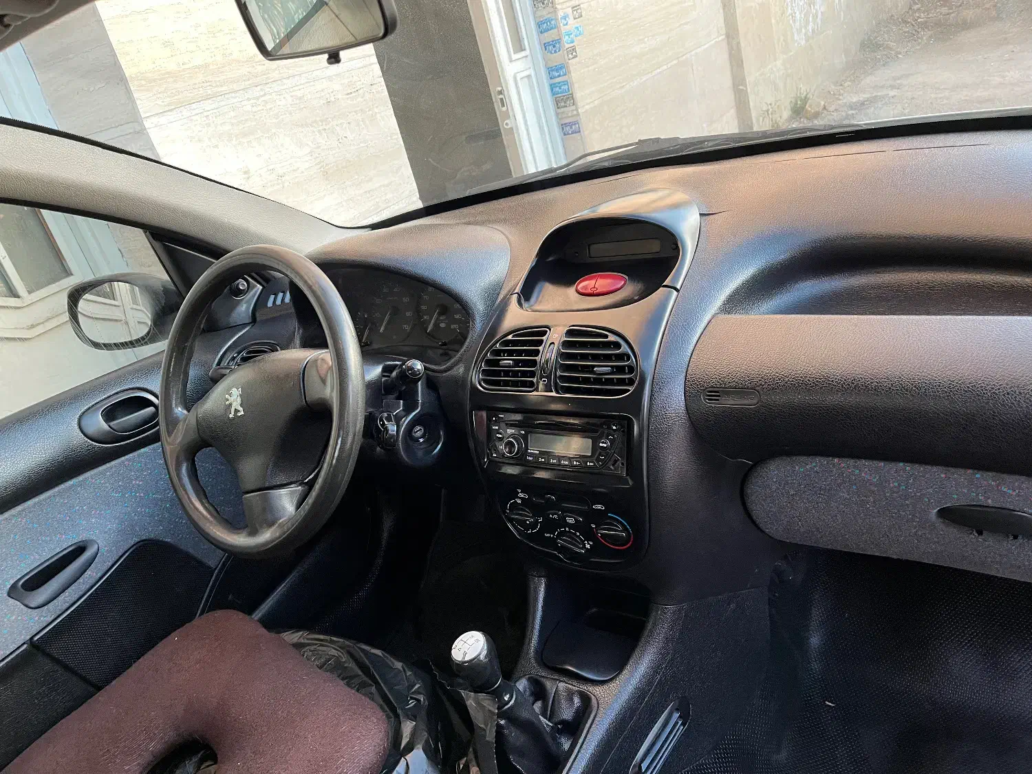 206 sd|خودرو سواری و وانت|شیراز, بازار|دیوار