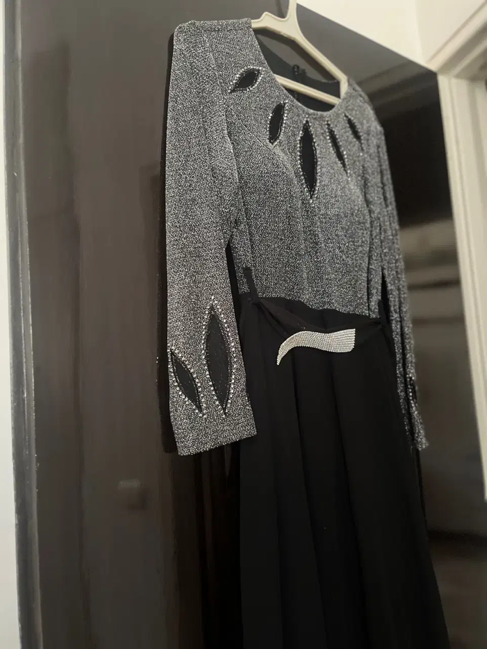 لباس|لباس|قم, هفت تیر|دیوار