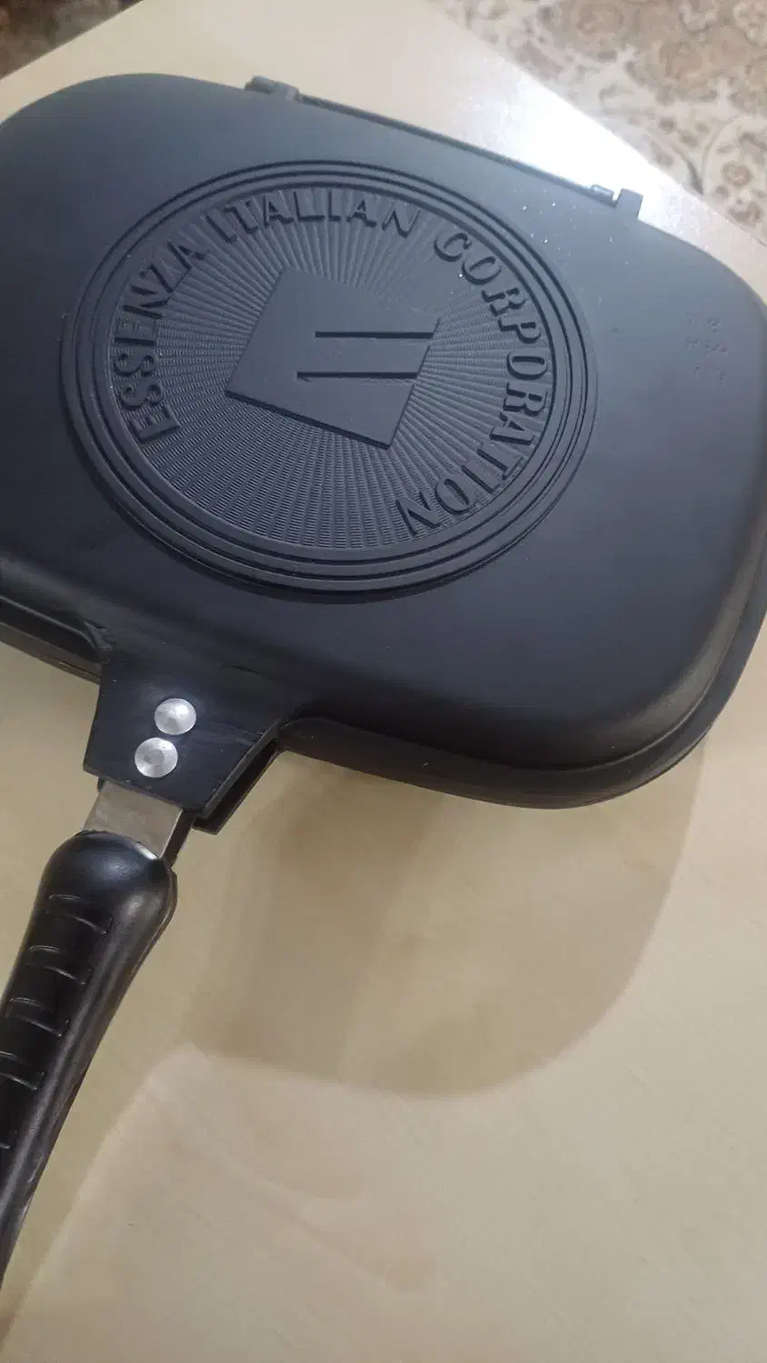 ماهی تابه چودنی دوطرفه|ظروف پخت‌وپز|ساوه, |دیوار