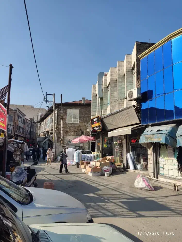 اجاره مغازه دراول شیشه گرخانه ،خیابان عطائی( امام)|اجارهٔ مغازه و غرفه|ارومیه, |دیوار