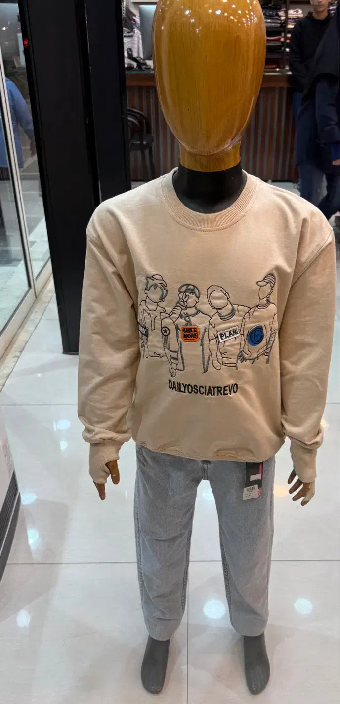 مانکن بچگانه ۲ سال و ۱۰ سال|فروشگاه و مغازه|مشهد, رضاشهر|دیوار