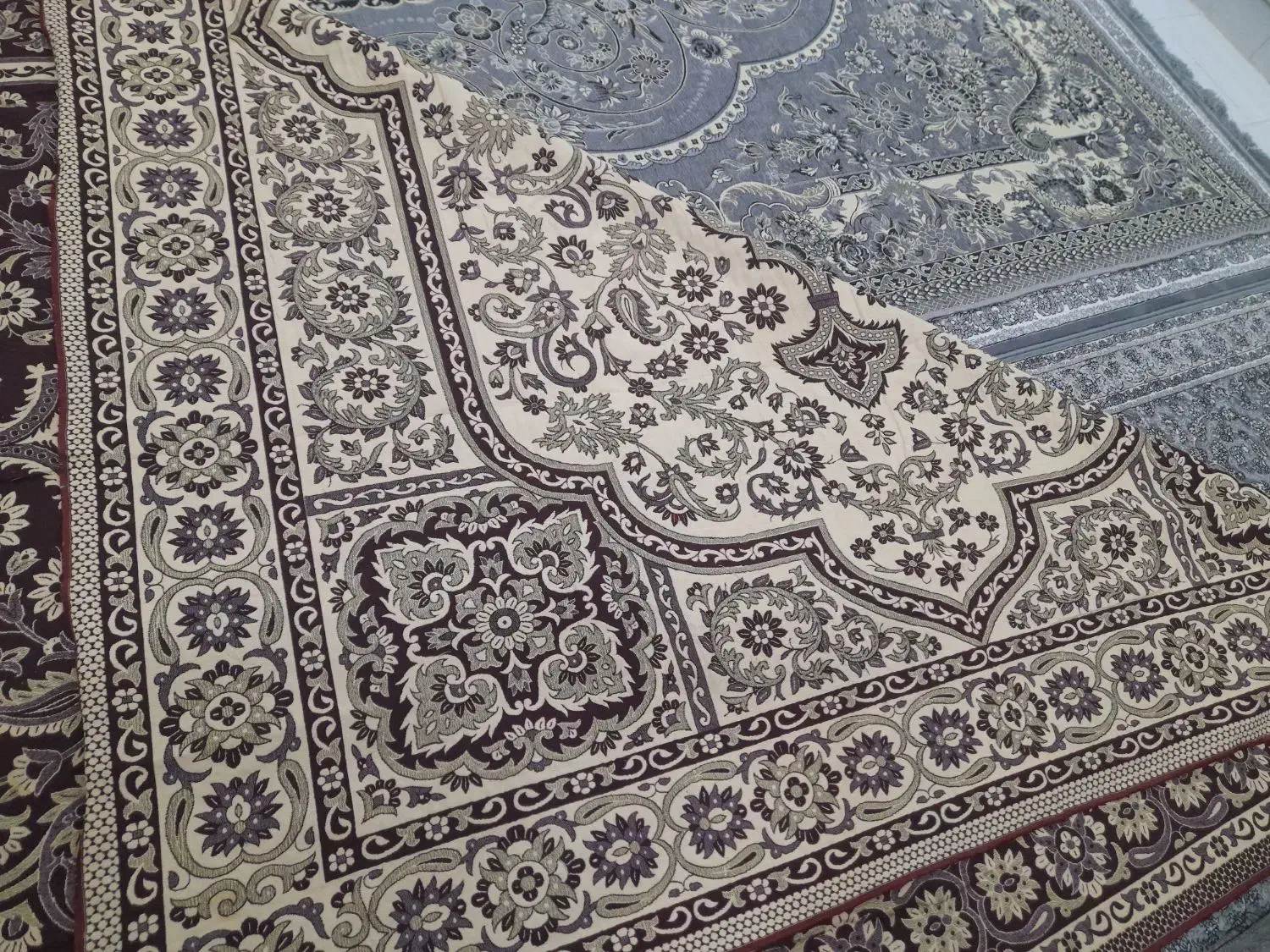 روفرشی 9متری درحد نو|روفرشی|همدان, |دیوار