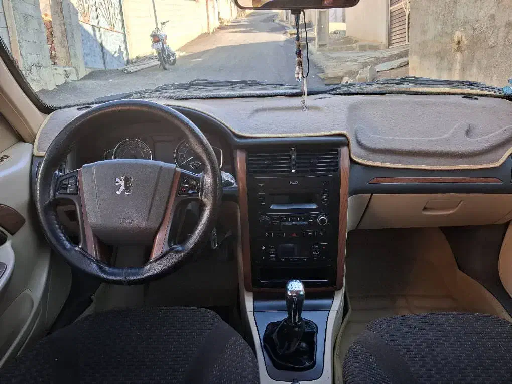 پژو پارس 402|خودرو سواری و وانت|رشت, معلولین|دیوار