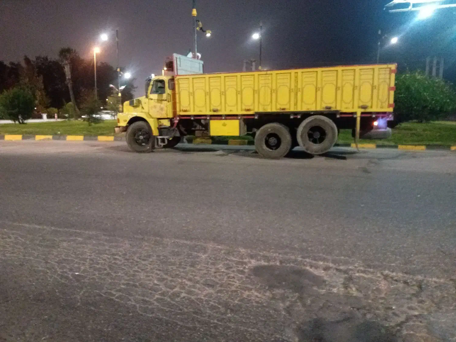 ولوو ۶۴ بیرنگ|خودرو سنگین|تهران, تهرانپارس شرقی|دیوار