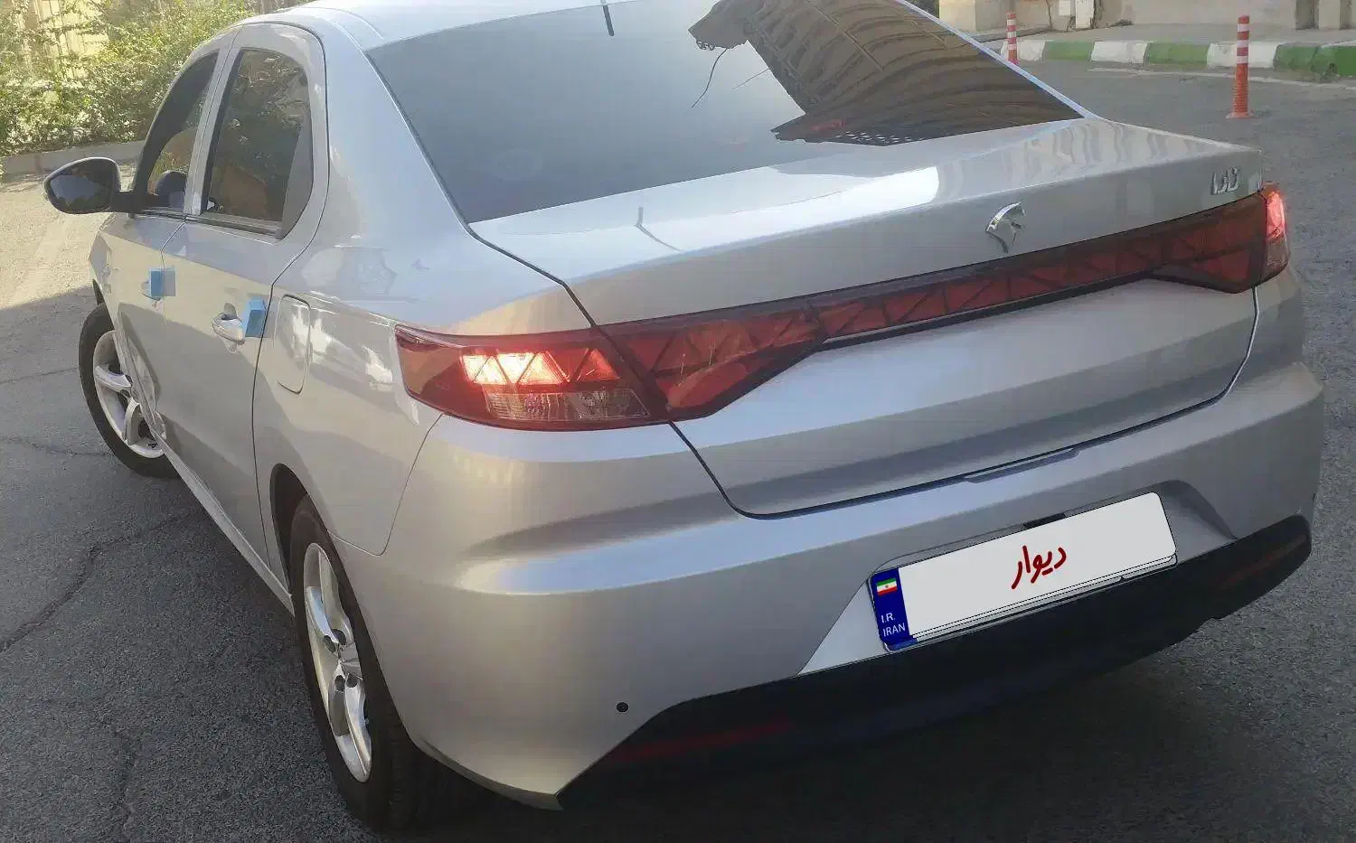 تارا اتوماتیک esp نقره ای ۴۰۲ کم کار کارمندی|خودرو سواری و وانت|قم, بلوار امین و ساحلی|دیوار