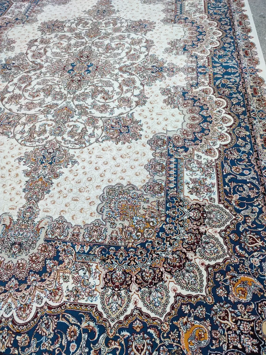 یک تخته ۶ متری سرمه ای نقشه جدید|فرش|قم, نیروگاه|دیوار