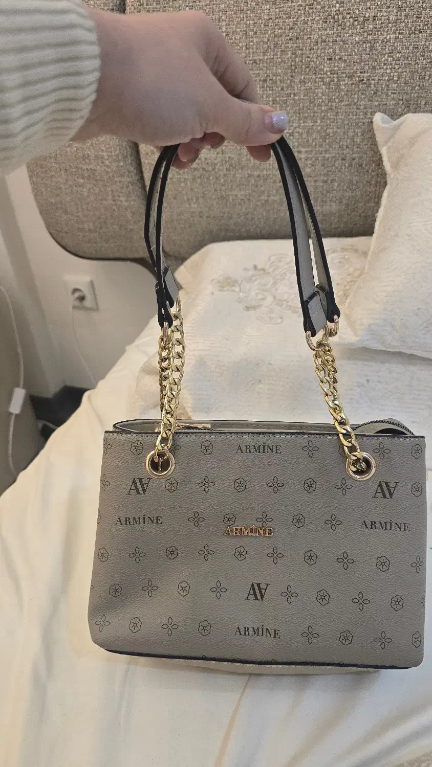 فروش فوری کیفهای فوق|کیف، کفش، کمربند|تهران, سعادت‌آباد|دیوار