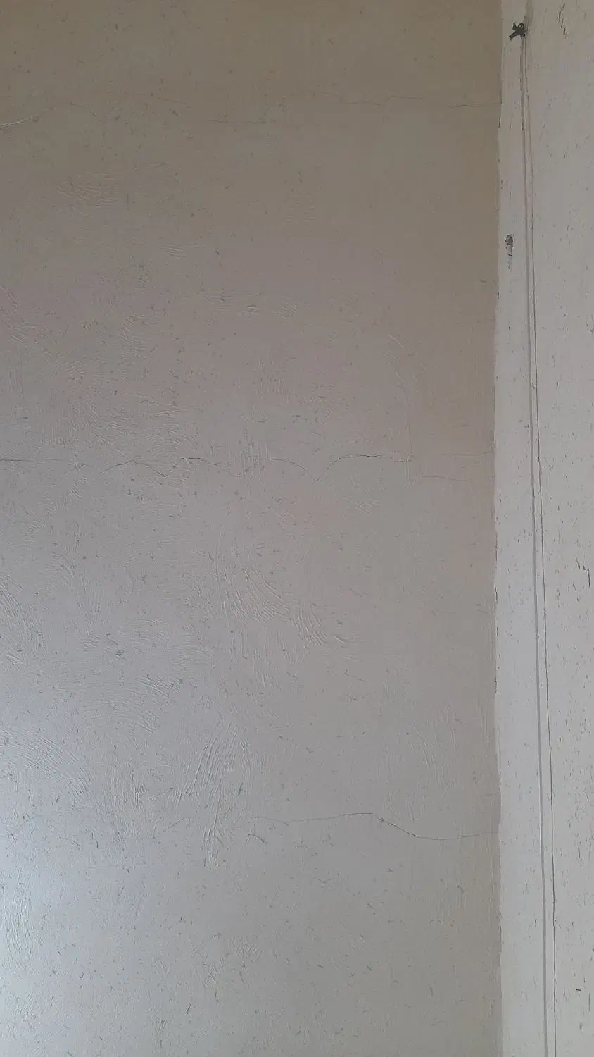 لکه گیری پلاستر کاری و گچ کاری وساخت ساز|خدمات پیشه و مهارت|برازجان, |دیوار