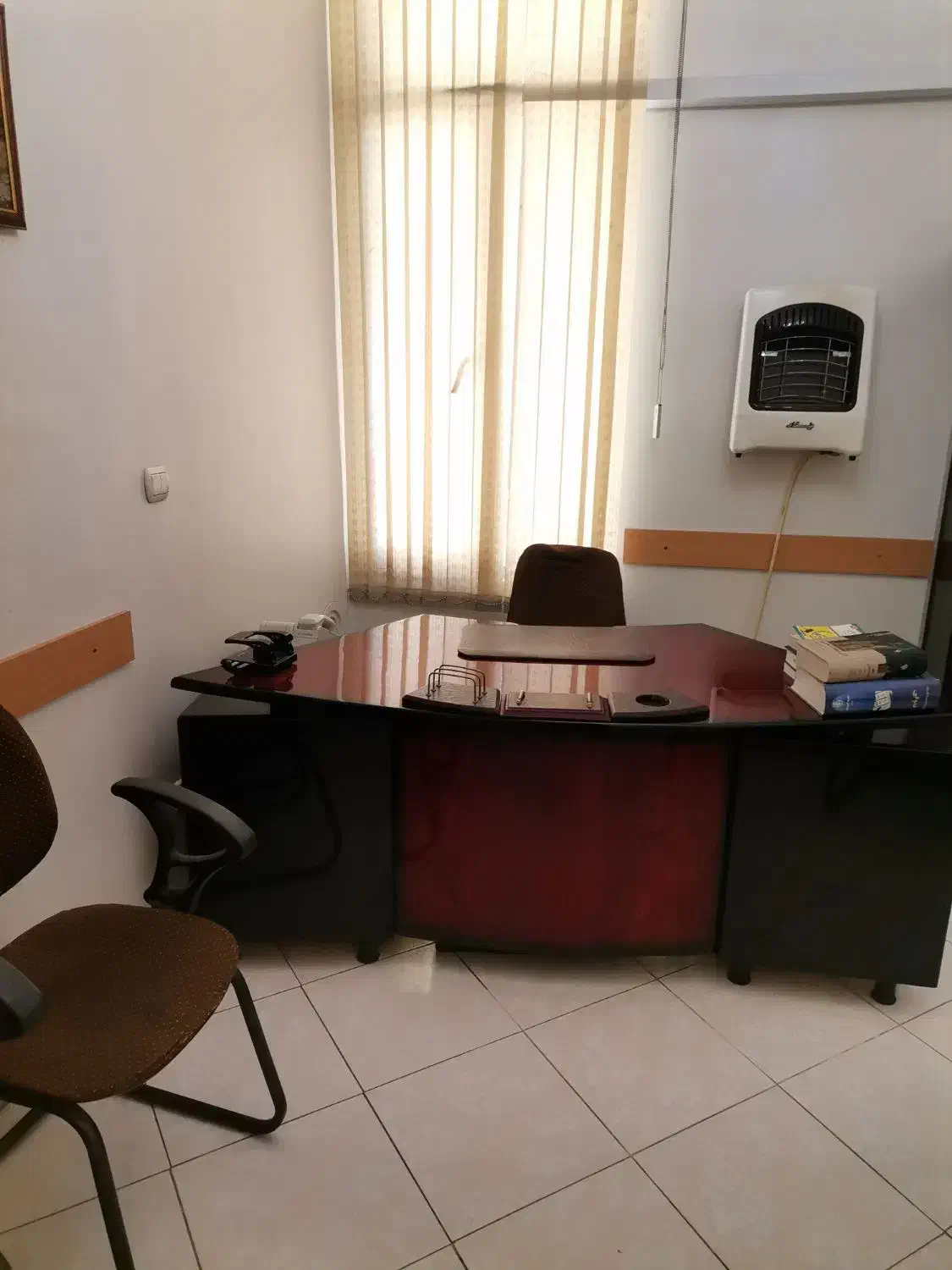 اجاره اتاق جهت وکالت دفتر اداری دفتر وکیل مبله|اجارهٔ دفتر کار، اتاق اداری، مطب|تهران, جمالزاده|دیوار