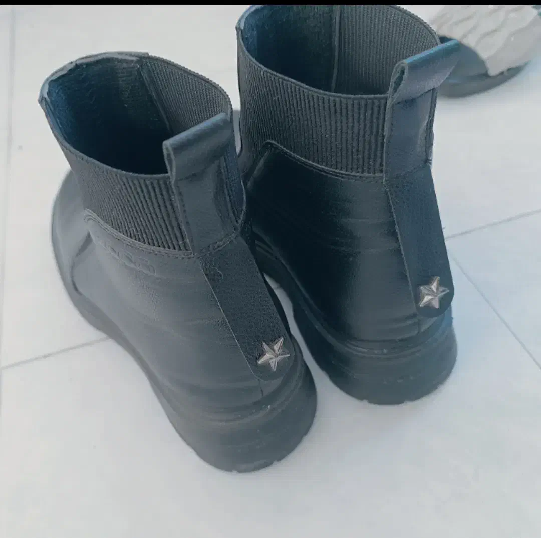 کفش نو ی بار پوشید سایز 38|کیف، کفش، کمربند|شاهین‌شهر, شهرک هشت بهشت|دیوار