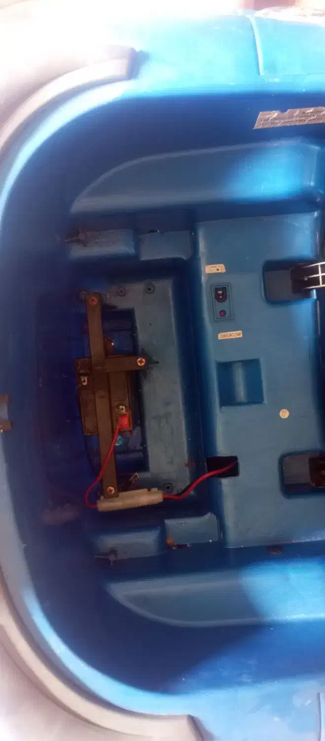 ماشین شارژی کودک|اسباببازی بچه|خمینیشهر, |دیوار