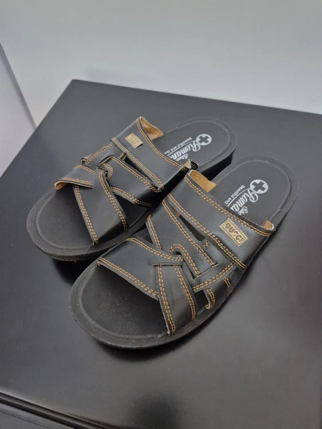 دمپایی|کیف، کفش، کمربند|قم, نوقطار|دیوار