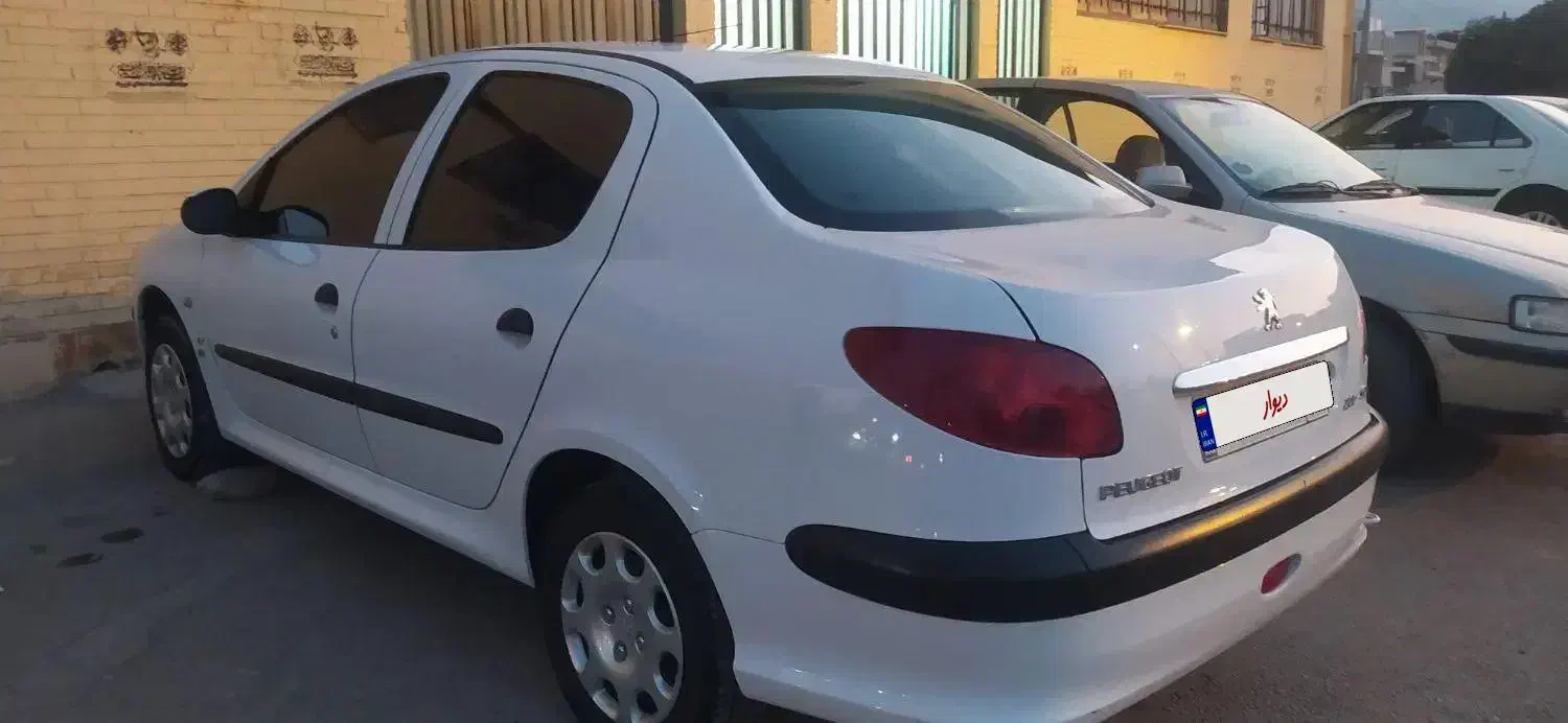 ۹۸ اس دی وی ۸|خودرو سواری و وانت|رباط‌کریم, رباط‌کریم|دیوار