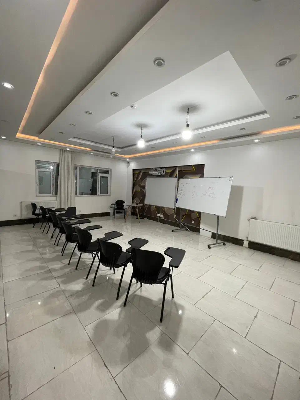 فروش اپارتمان /پیروزی حاشیه اصلی/۴واحدی /سندتک‌برگ|فروش آپارتمان|زاهدان, |دیوار