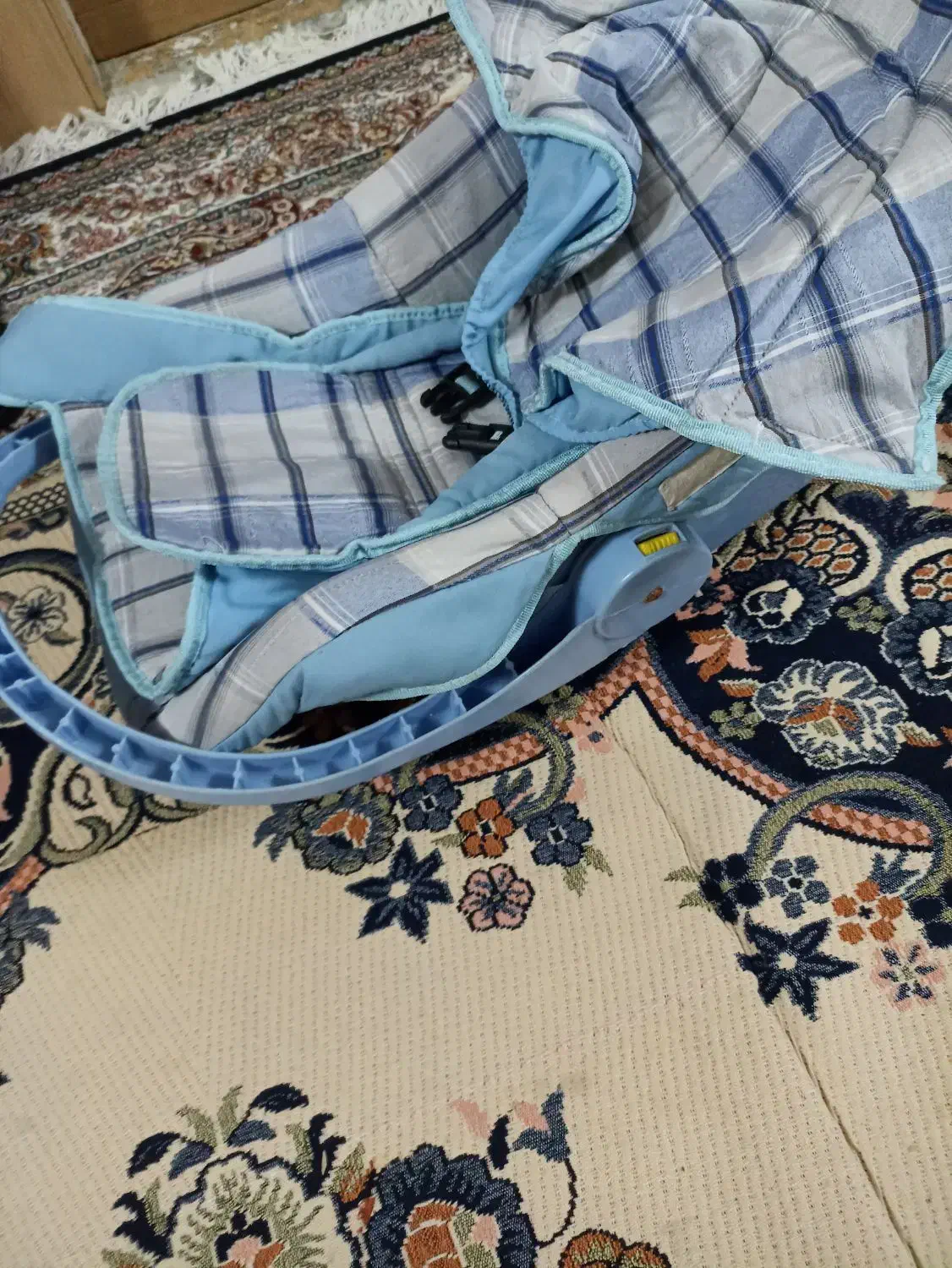 کریر بچه|اسباب و اثاث بچه|مشهد, بالا خیابان|دیوار