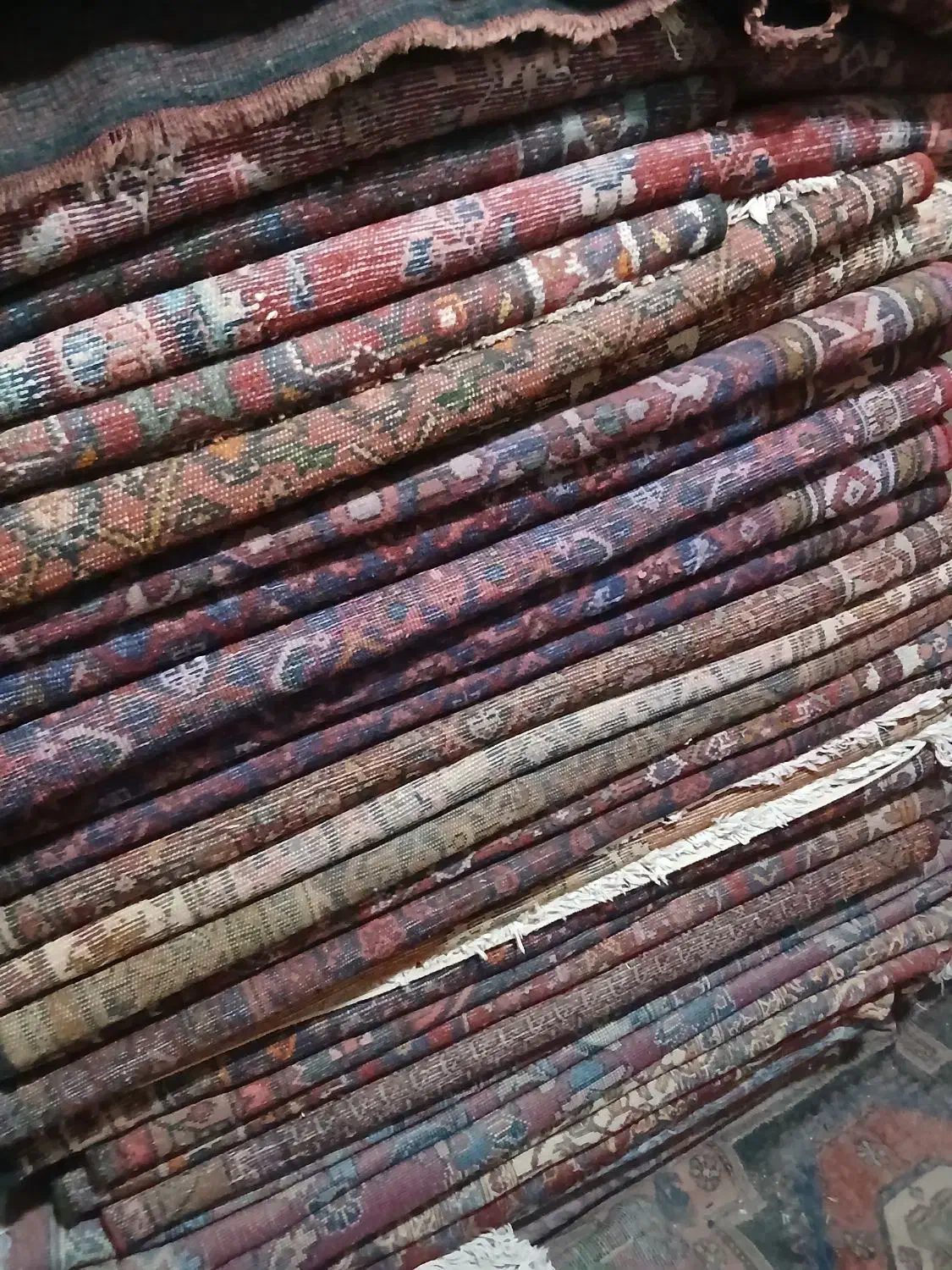 تعدادی کناره دستباف|فرش|تهران, آذری|دیوار