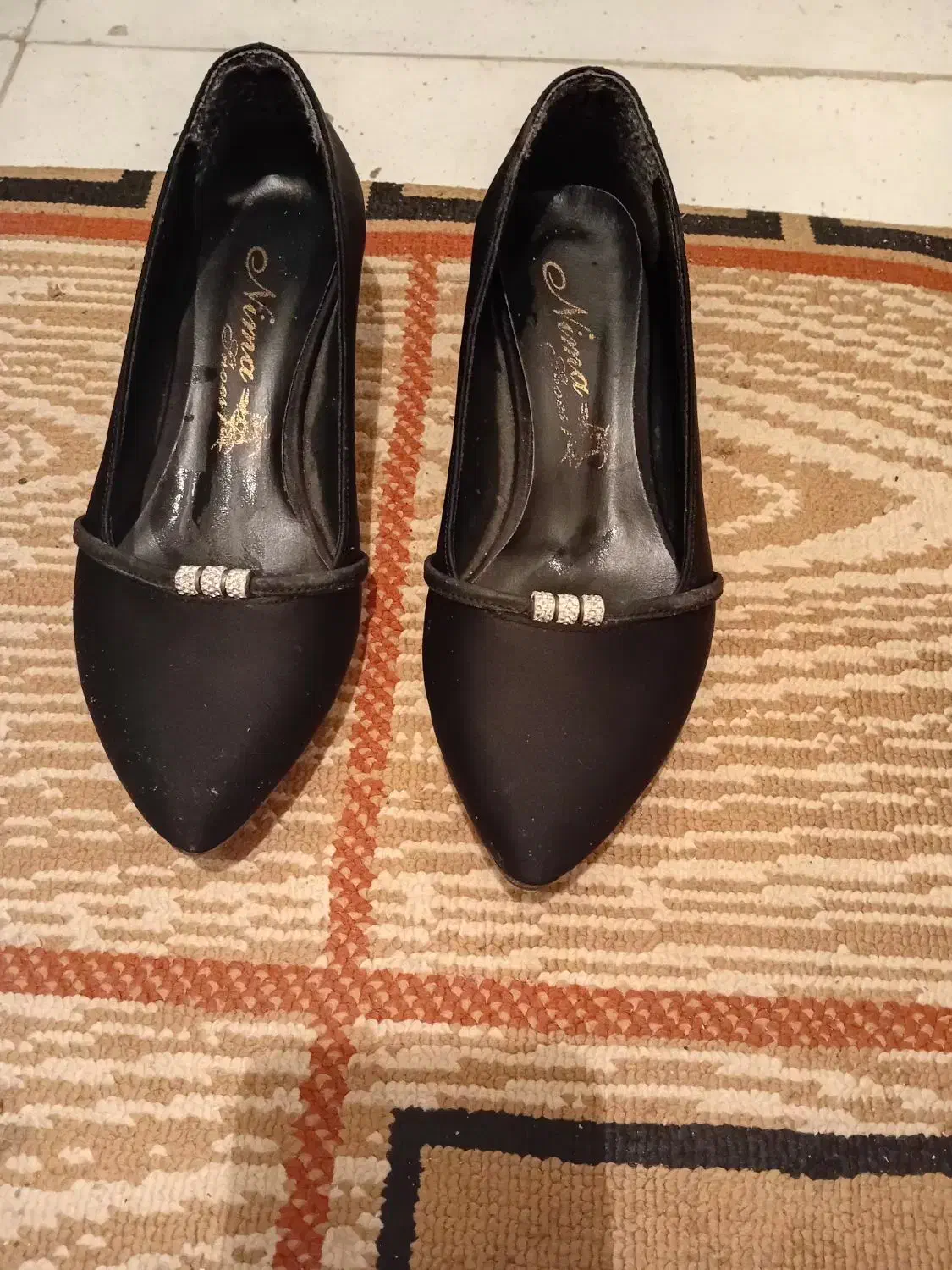 کفش|کیف، کفش، کمربند|جوانرود, |دیوار