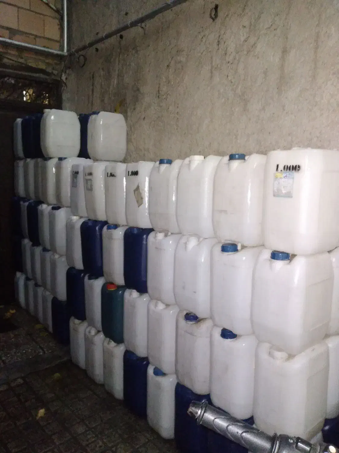 دبه ۲۰ لیتری تمیز سالم در حد اکبند|لوازم نظافت|تهران, جوادیه تهرانپارس|دیوار