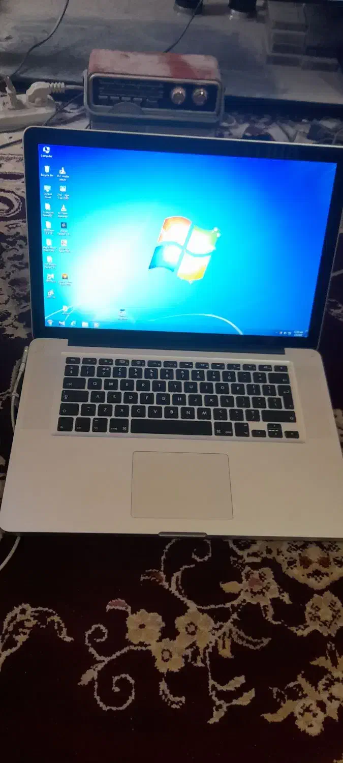 مک بوک پرو 2011|رایانه همراه|قدس, شهرقدس|دیوار