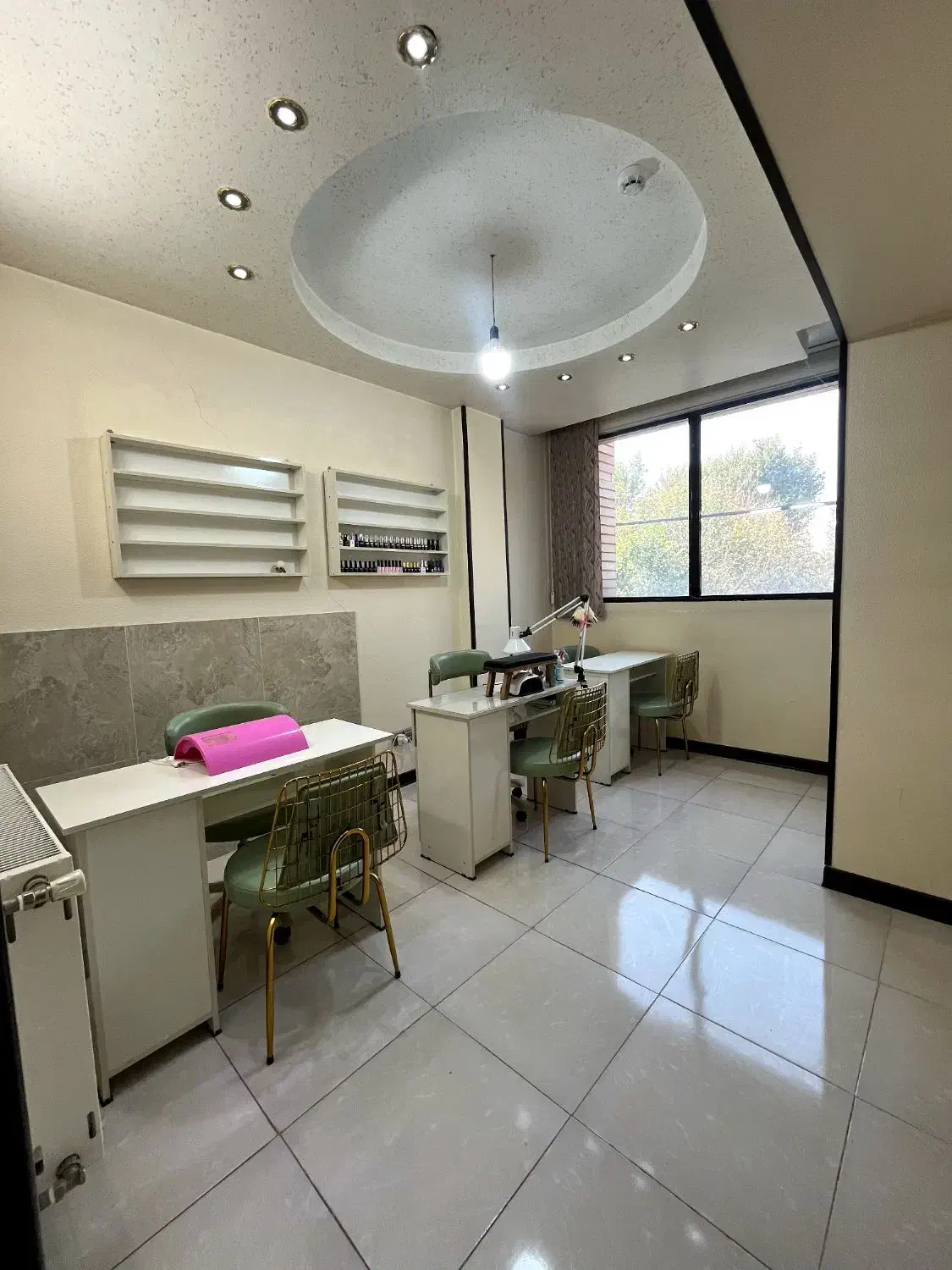 جذب پرسنل حرفه ای سالن زیبایی|استخدام درمانی، زیبایی، بهداشتی|شاهینشهر, عطار|دیوار